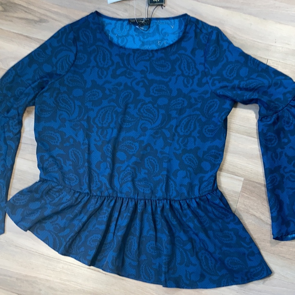 3/$45 DG2 by Diane Gilman top bell sleeve blouse abstract paisley print boho XS - Picture 5 of 17